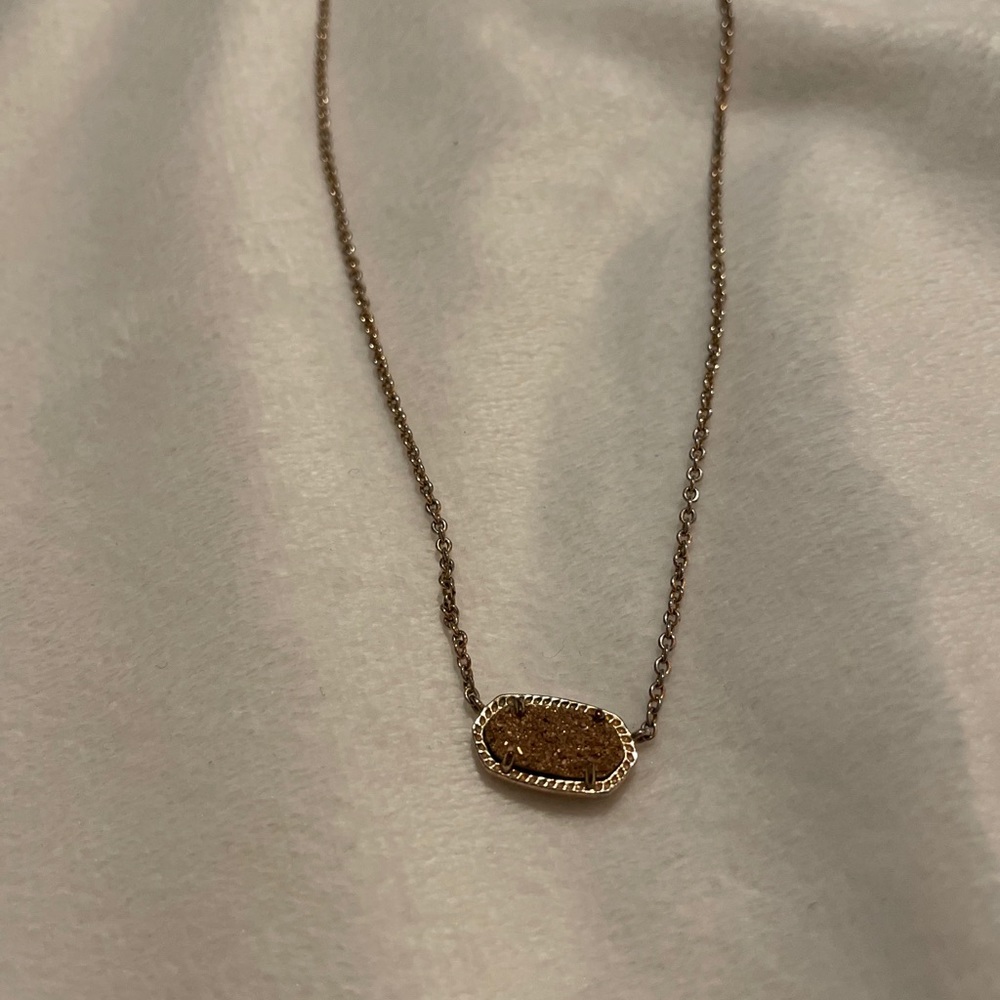 Gold Kendra Scott necklace